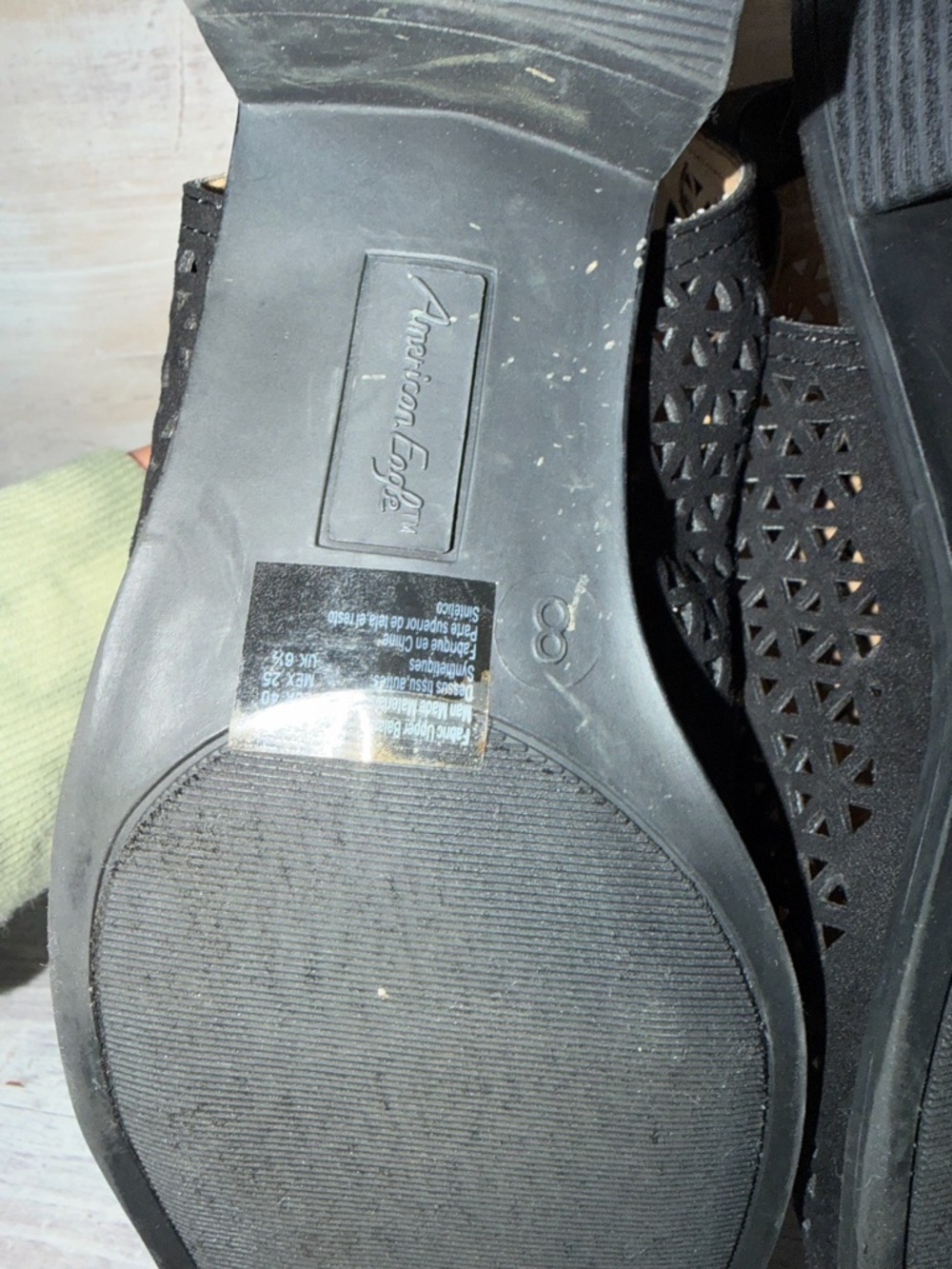 American Eagle Women’s Black Laser-Cut Slingback Block Heel Sandals - Picture 4 of 5